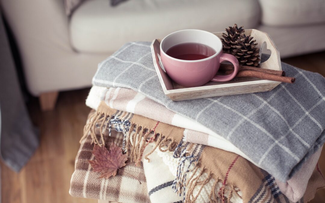15 Ways to Create a Cosy and Inviting Atmosphere for Winter Home Viewings